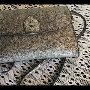 FRYE, NWT Silver crossbody bag/wallet